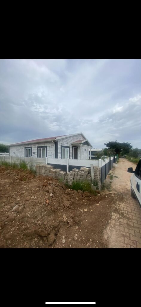 BUCA KARACAAĞAÇ'TA SATILIK MODERN EV