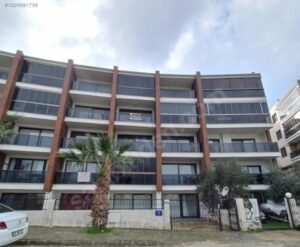 Wohnung mit Pool in Zentrumsnähe von Kuşadası zu verkaufen 1 Wohnung mit Pool in Zentrumsnähe von Kuşadası zu verkaufen
